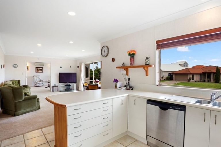 Photo of property in 88 Waikite Road, Welcome Bay, Tauranga, 3175