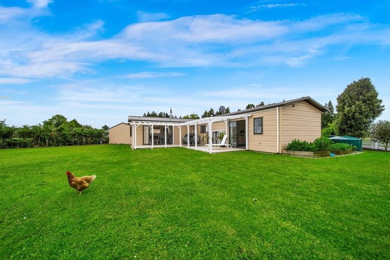 Photo of property in 554 Mountain Road, Lepperton, New Plymouth, 4373