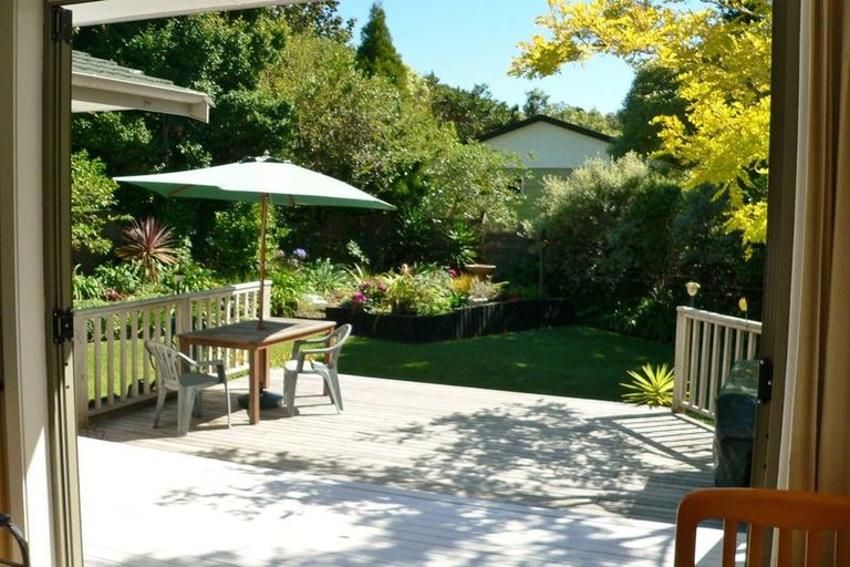 Photo of property in 108 Weatherly Road, Torbay, Auckland, 0630