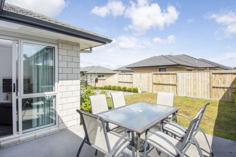 Photo of property in 45a Puhirake Crescent, Pyes Pa, Tauranga, 3112