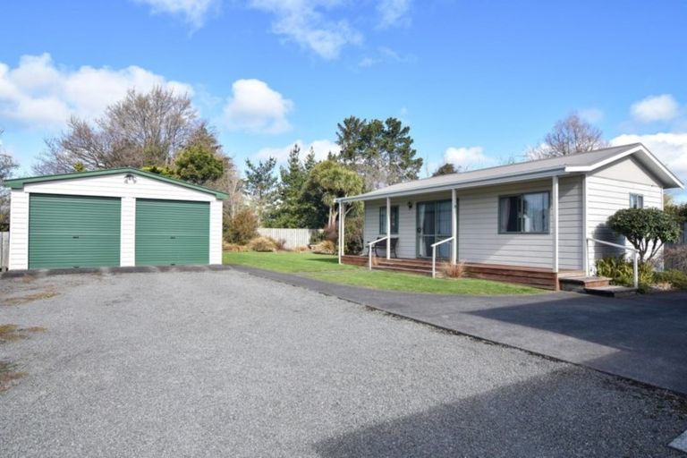 Photo of property in 127 Lincoln Road, Carterton, 5713