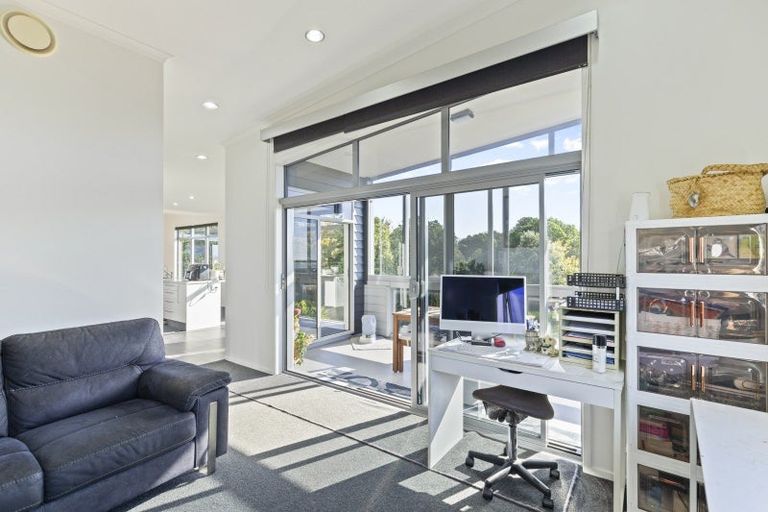 Photo of property in 83b Parklands Avenue, Bell Block, New Plymouth, 4312