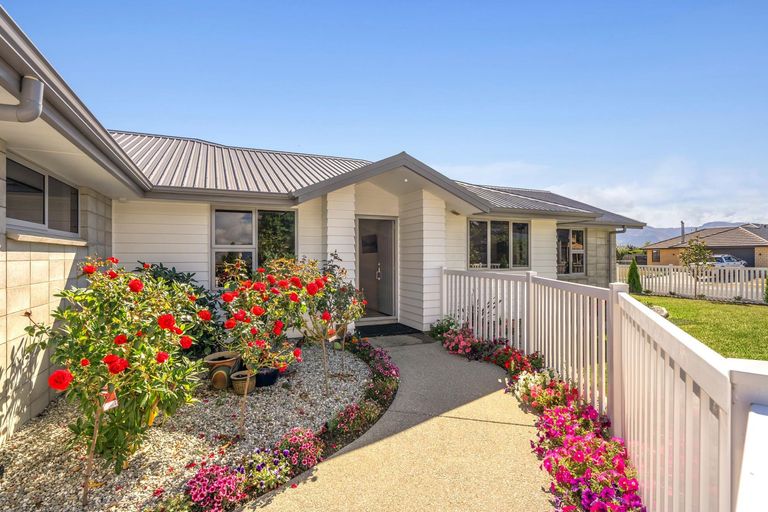 Photo of property in 18 Finch Street, Albert Town, Wanaka, 9305