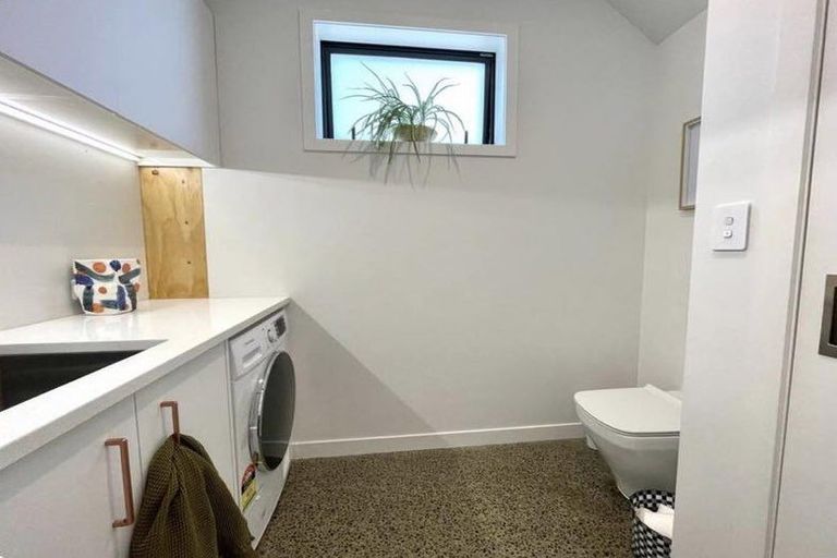 Photo of property in 14a Middleton Road, Johnsonville, Wellington, 6037