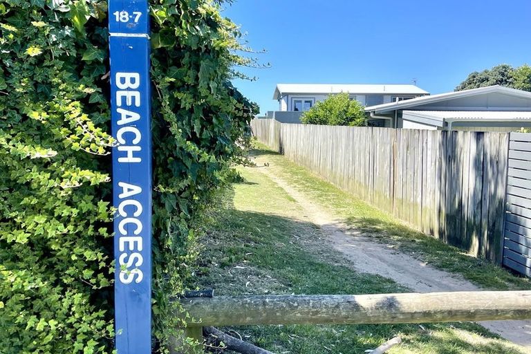 Photo of property in 161 Karewa Parade, Papamoa Beach, Papamoa, 3118