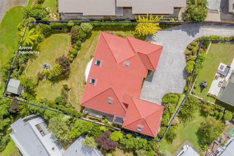 Photo of property in 13 Claremont Rise, Levin, 5510