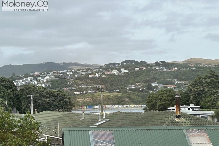 Photo of property in 12a Richard Street, Titahi Bay, Porirua, 5022