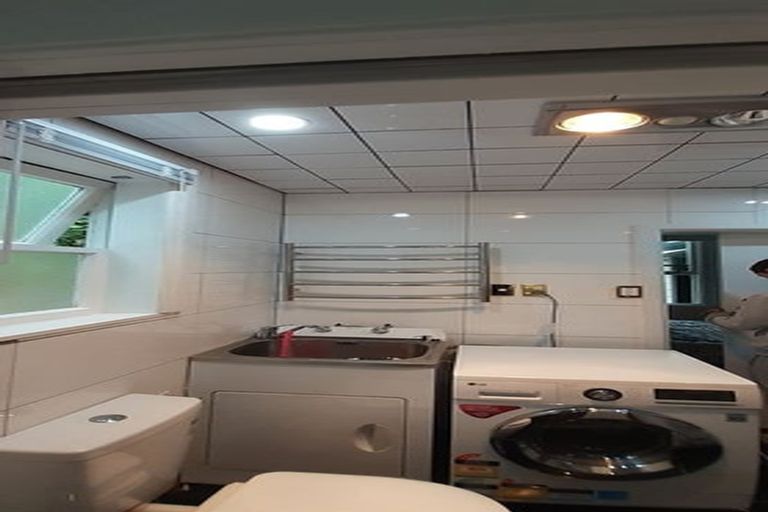 Photo of property in 216 Oriental Parade, Oriental Bay, Wellington, 6011