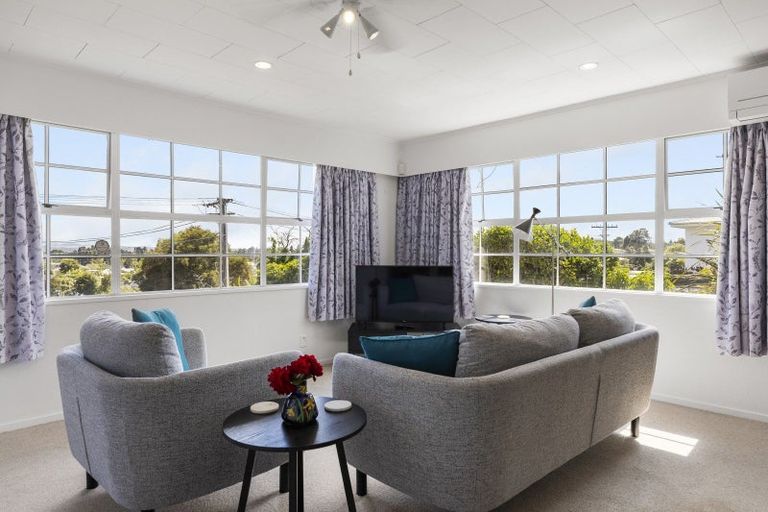 Photo of property in 2/17 Cumberland Street, Tauhara, Taupo, 3330