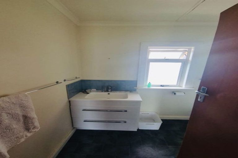Photo of property in 9 Moorhouse Street, Waimate, 7924