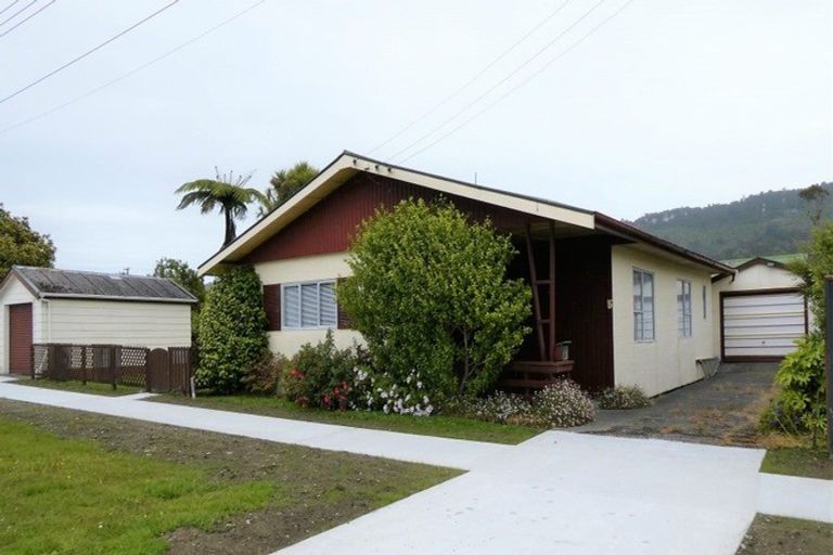Photo of property in 5 Mcgowan Street, Runanga, 7803