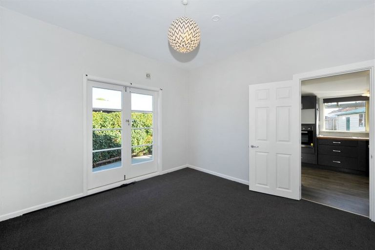 Photo of property in 12 Manning Place, Woolston, Christchurch, 8023