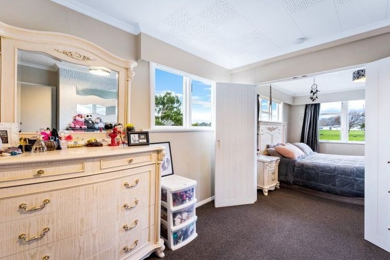 Photo of property in 10 Whitley Avenue, Ebdentown, Upper Hutt, 5018