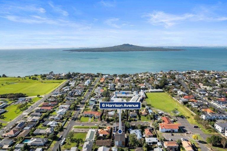 Photo of property in 8/6 Harrison Avenue, Belmont, Auckland, 0622