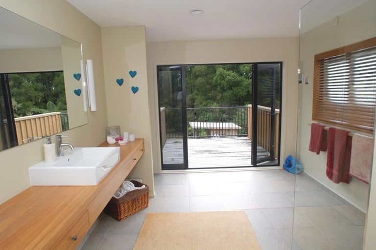 Photo of property in 16 Jack Barry Road, Waitoki, Albany, 0794