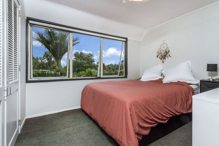 Photo of property in 10/65 Rangatira Road, Beach Haven, Auckland, 0626