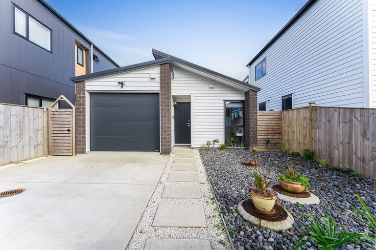Photo of property in 5 Taiaha Street, Papakura, 2110
