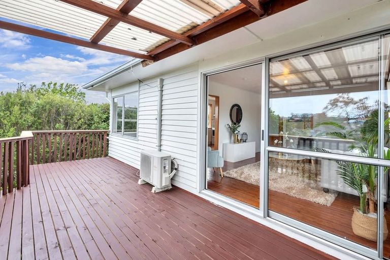 Photo of property in 1/60 Sycamore Drive, Sunnynook, Auckland, 0620
