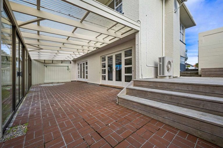 Photo of property in 195 Coronation Avenue, Welbourn, New Plymouth, 4310