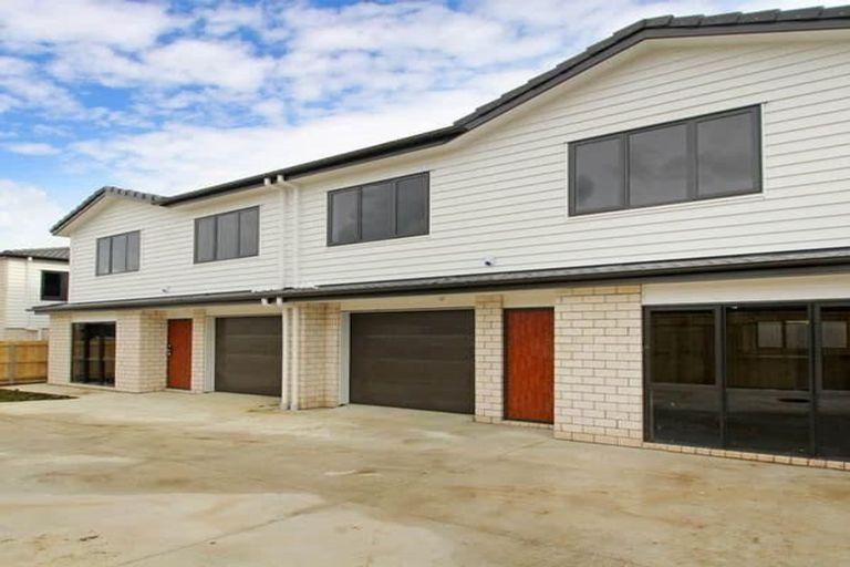 Photo of property in 30c Alfriston Road, Manurewa East, Auckland, 2102