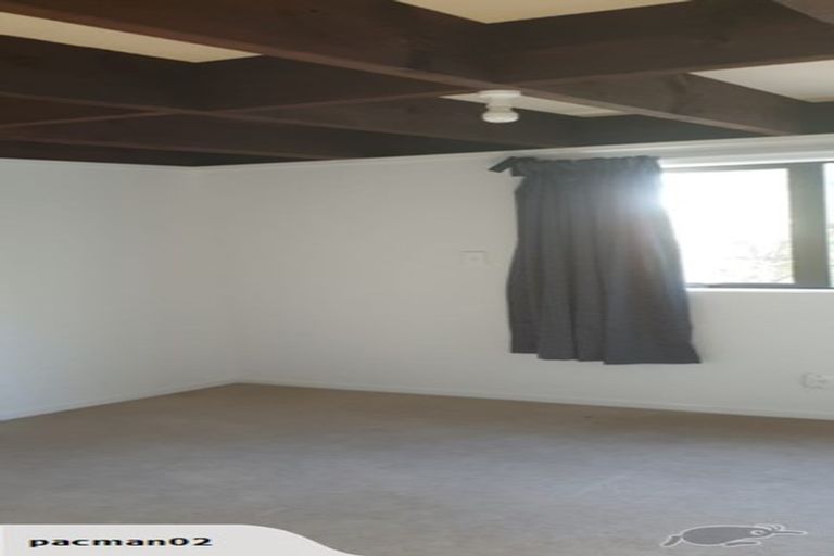 Photo of property in 1/77 Hebron Road, Waiake, Auckland, 0630