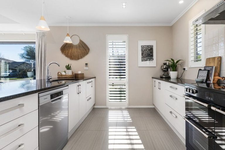 Photo of property in 12 Holbrook Way, Westmorland, Christchurch, 8025