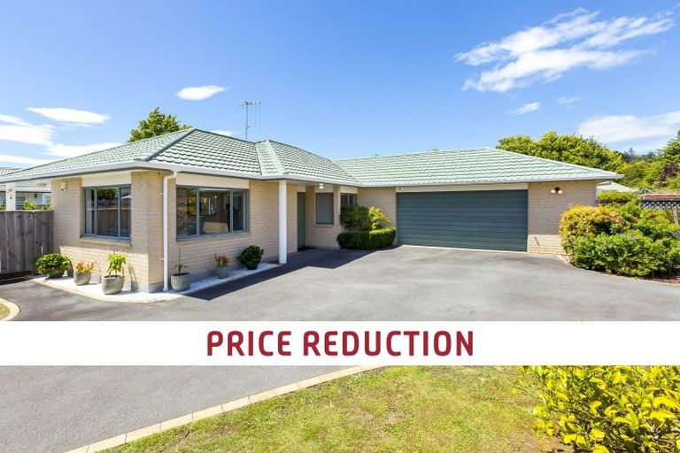 Photo of property in 8 Carlow Grove, Birchville, Upper Hutt, 5018
