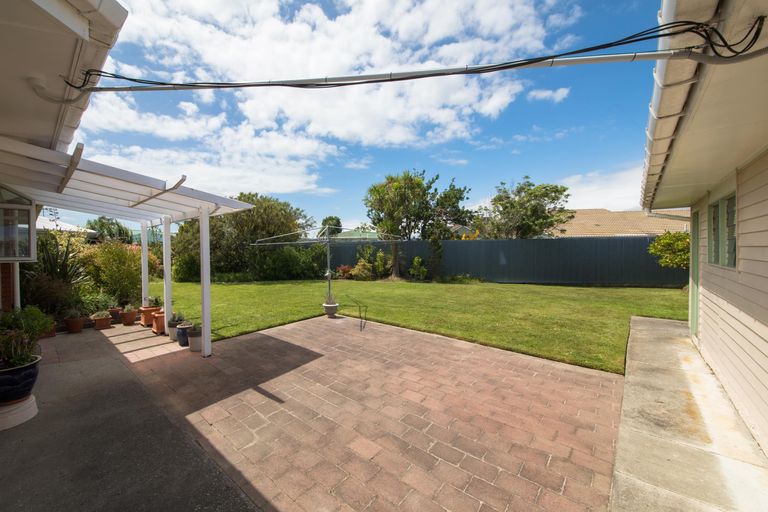 Photo of property in 30 Battersea Place, Roslyn, Palmerston North, 4414