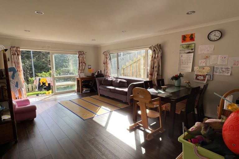 Photo of property in 128 Tamahere Drive, Glenfield, Auckland, 0629