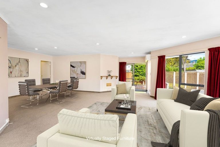 Photo of property in 10 Comeskey Grove, Elderslea, Upper Hutt, 5018