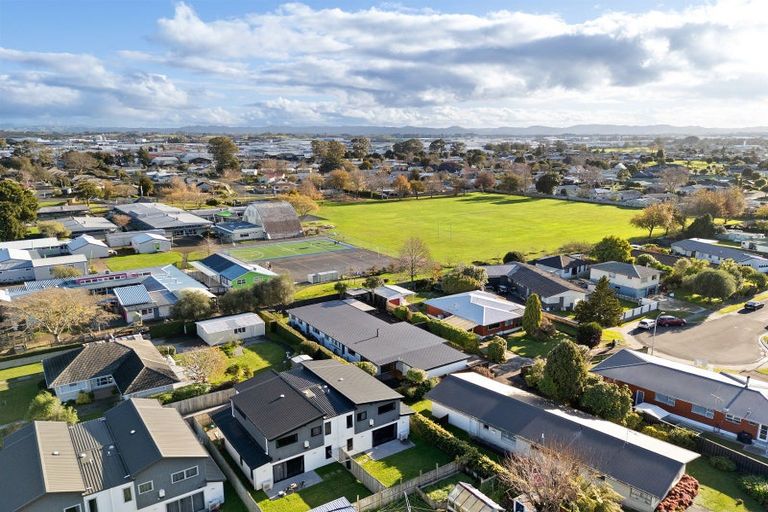 Photo of property in 22 Seamer Place, St Andrews, Hamilton, 3200