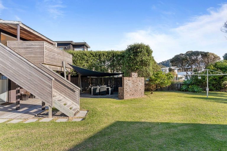 Photo of property in 107 Tangaroa Road, Whangamata, 3620