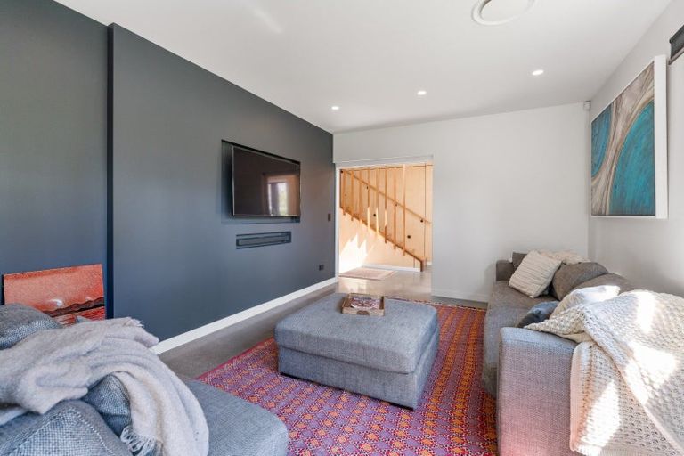 Photo of property in 2 Nisbet Terrace, Kinloch, Taupo, 3377