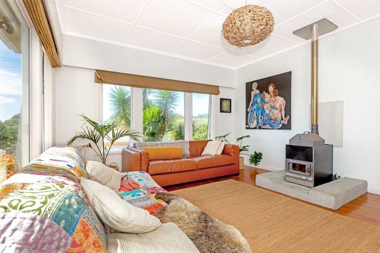 Photo of property in 50 Moana Road, Okitu, Gisborne, 4010