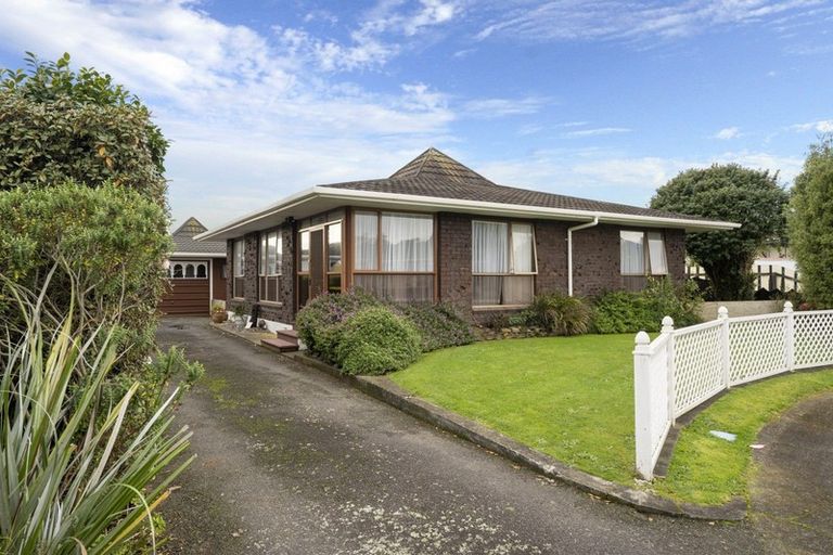 Photo of property in 10 Te Kama Street, Levin, 5510