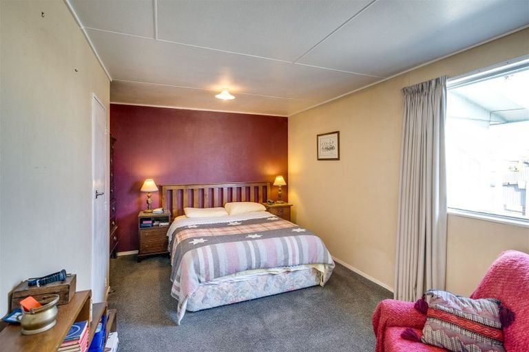 Photo of property in 68 Tait Drive, Greenmeadows, Napier, 4112