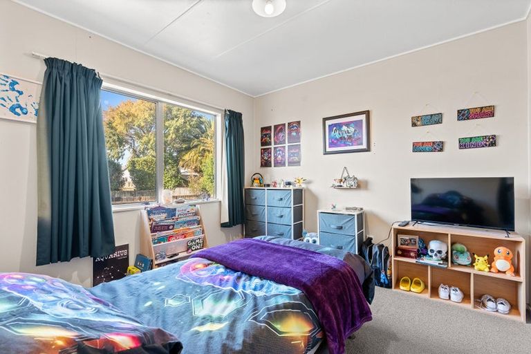 Photo of property in 8b Kupe Drive, Carterton, 5713