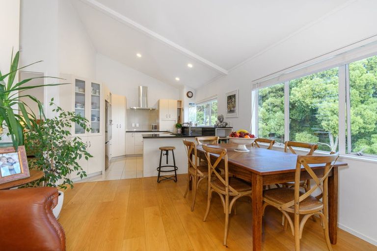 Photo of property in 92 Hadfield Street, Beach Haven, Auckland, 0626