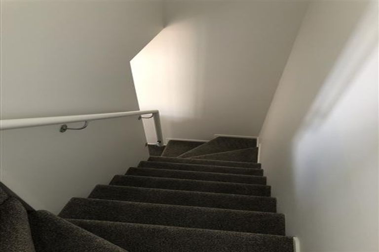 Photo of property in 3a/30 Westward Ho, Glen Eden, Auckland, 0602