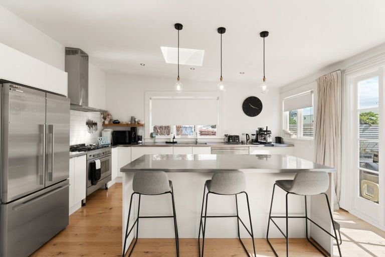 Photo of property in 211 Forbury Road, Saint Clair, Dunedin, 9012