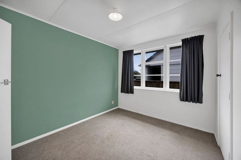 Photo of property in 279 South Road, Hawera, 4610