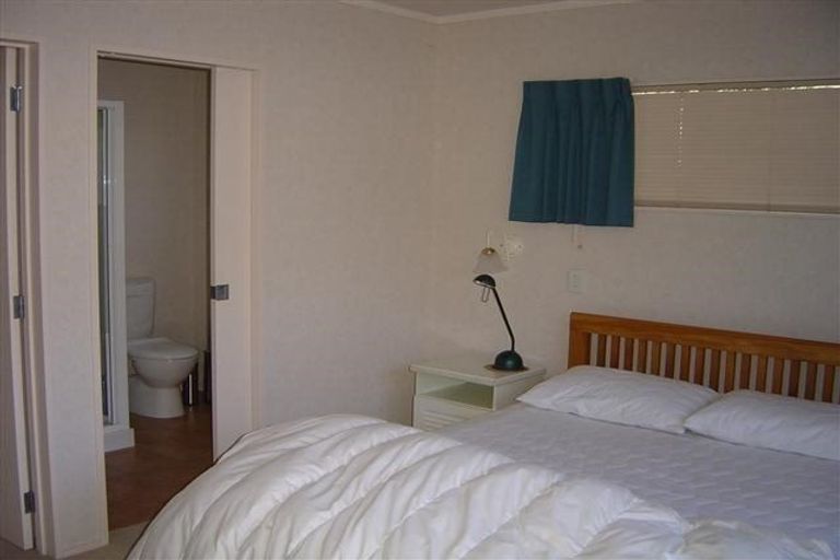 Photo of property in 12a Chatsfield Place, Te Kamo, Whangarei, 0112