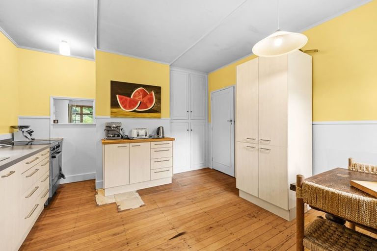 Photo of property in 1 Barclays Road, Little River, 7591