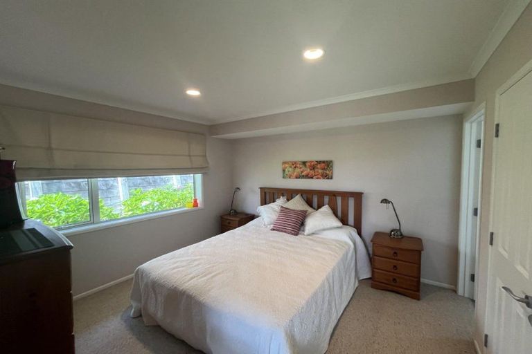 Photo of property in 2 Manukaka Heights, Hurdon, New Plymouth, 4310