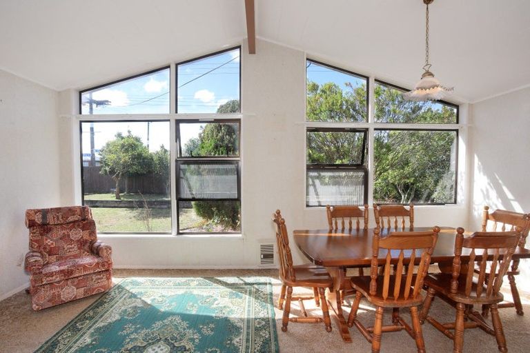 Photo of property in 71 Thames Street, Rongotea, 4476