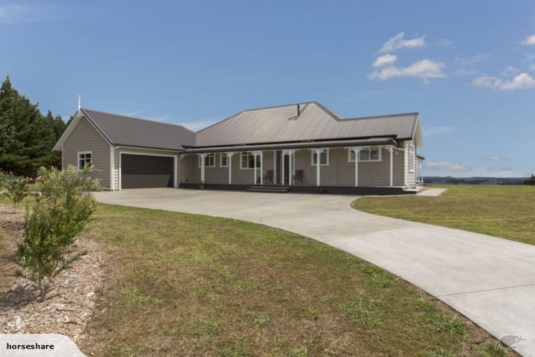 Photo of property in 361c Muriwai Valley Road, Muriwai, 0881