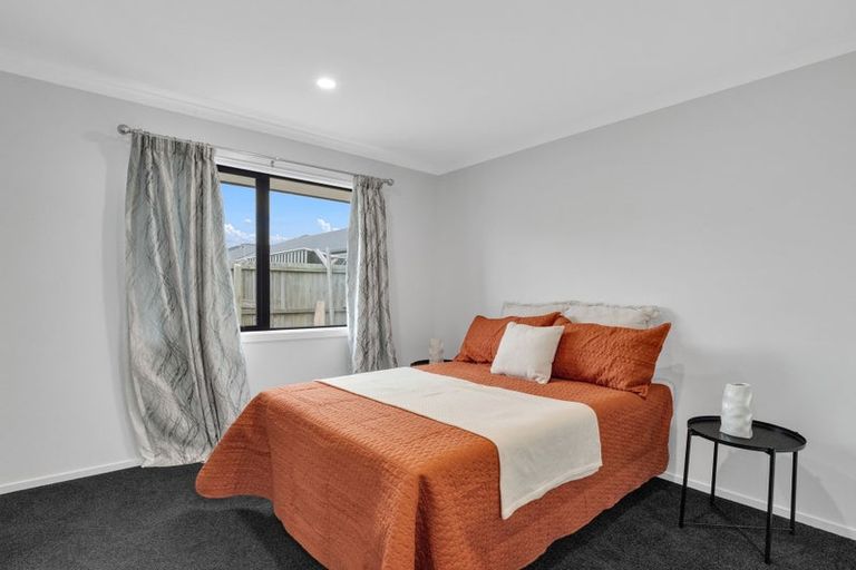 Photo of property in 43 Nicolau Avenue, Rolleston, 7615