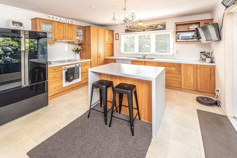 Photo of property in 12 Tarata Street, Saint Johns Hill, Whanganui, 4501