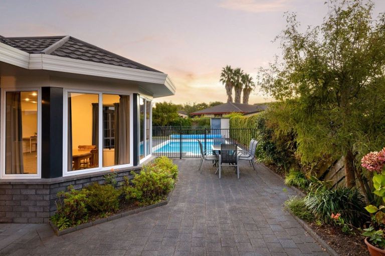 Photo of property in 31 Admiral Crescent, Flagstaff, Hamilton, 3210