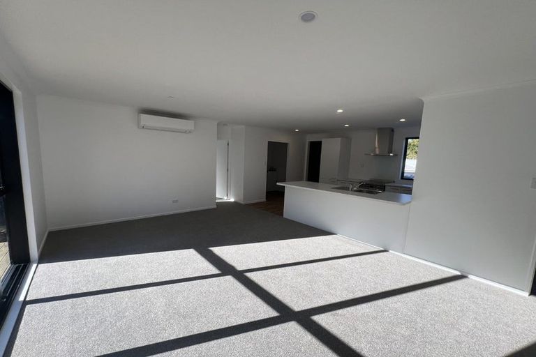 Photo of property in 71 Vipond Road, Stanmore Bay, Whangaparaoa, 0932